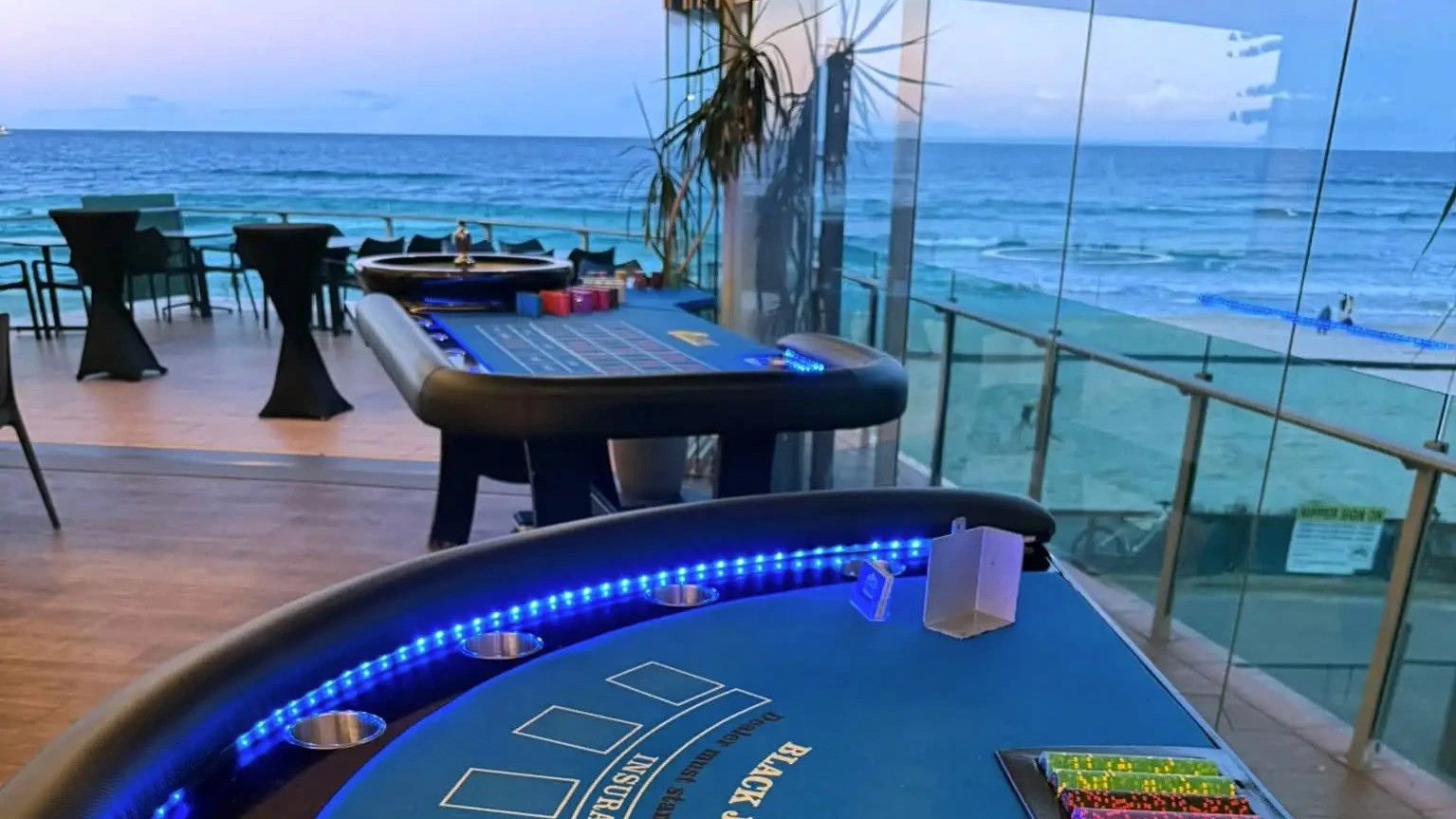 Gold Coast 40th birthday party with roulette and blackjack by the ocean